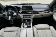 BMW 750i (Seria 7) din 2020 cu 128.374 km - oferta BMW232982 - foto 12