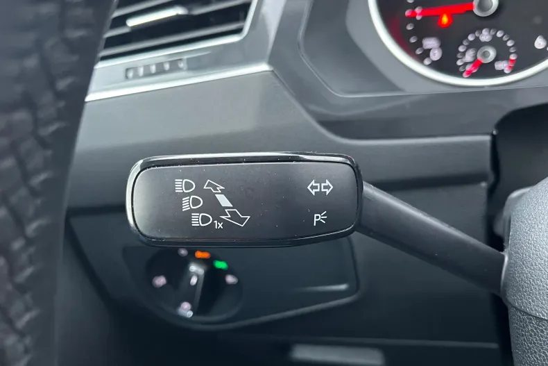 Volkswagen Tiguan din 2023 cu 105.426 km - oferta VOL232985 - foto 17