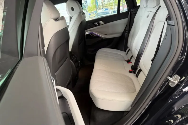 BMW X6 (Seria X) din 2025 cu 13.000 km - oferta BMW232991 - foto 11