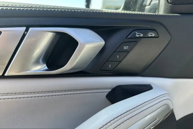 BMW X6 (Seria X) din 2023 cu 68.700 km - oferta BMW232992 - foto 18