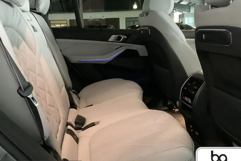 BMW X5 (Seria X) din 2025 cu 5.100 km - oferta BMW232994 - foto 7