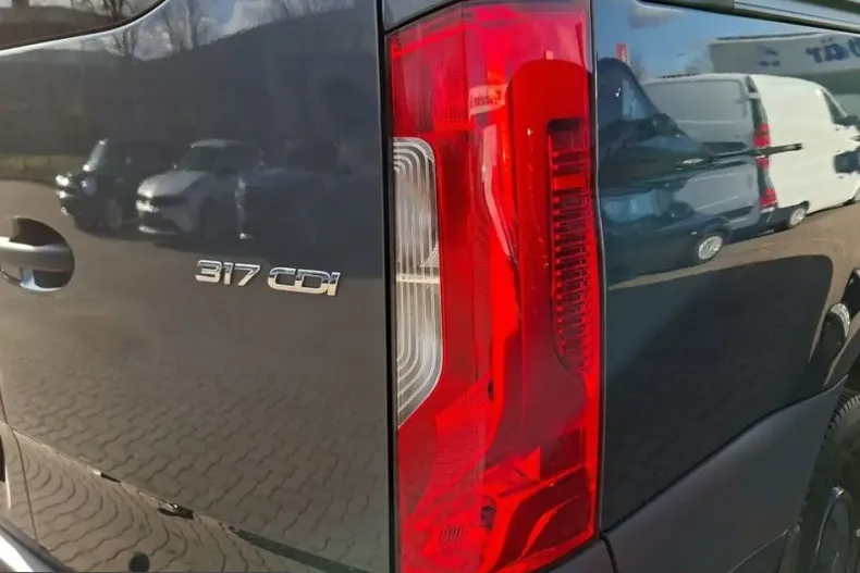 Mercedes-Benz Sprinter din 2024 cu 39.271 km - oferta MER232999 - foto 19