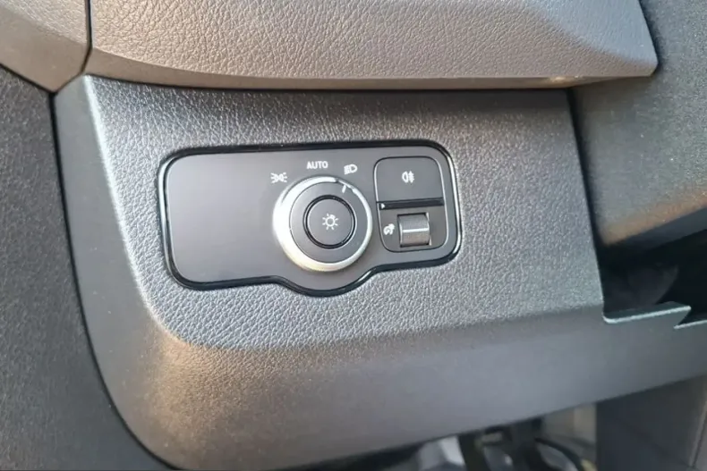 Mercedes-Benz Sprinter din 2024 cu 39.271 km - oferta MER232999 - foto 21