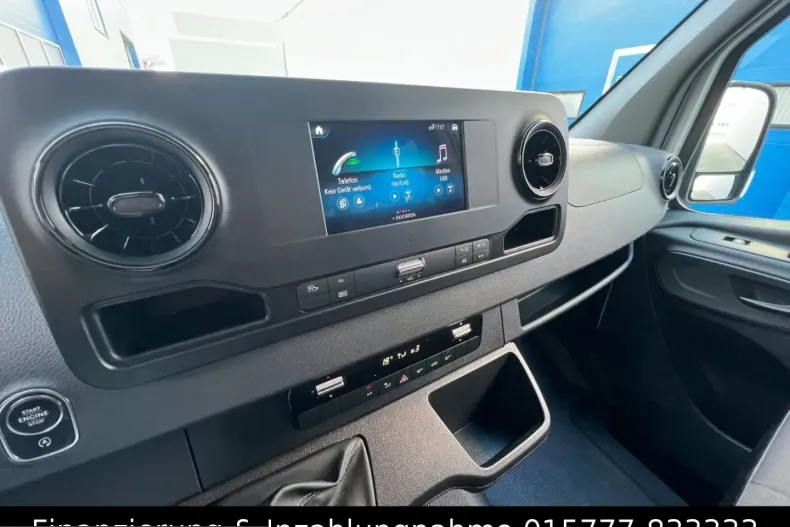 Mercedes-Benz Sprinter din 2024 cu 38.000 km - oferta MER233004 - foto 31