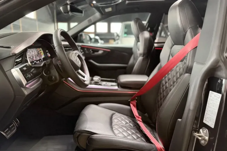 Audi SQ8 din 2024 cu 14.800 km - oferta AUD233012 - foto 21