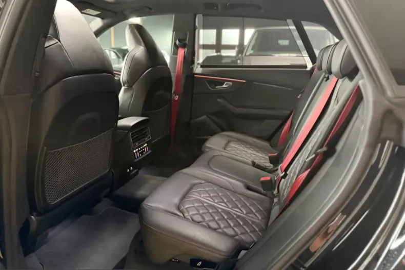 Audi SQ8 din 2024 cu 14.800 km - oferta AUD233012 - foto 23