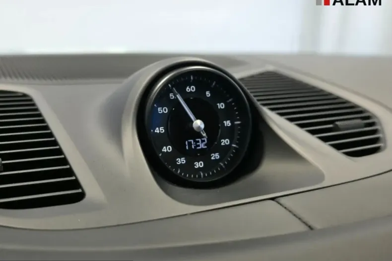 Porsche Cayenne din 2025 cu 20.000 km - oferta POR233023 - foto 28