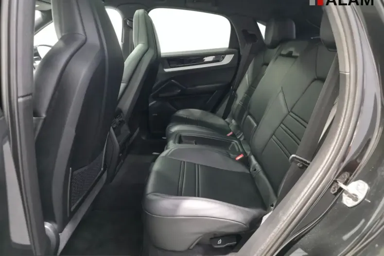 Porsche Cayenne din 2025 cu 20.000 km - oferta POR233023 - foto 32