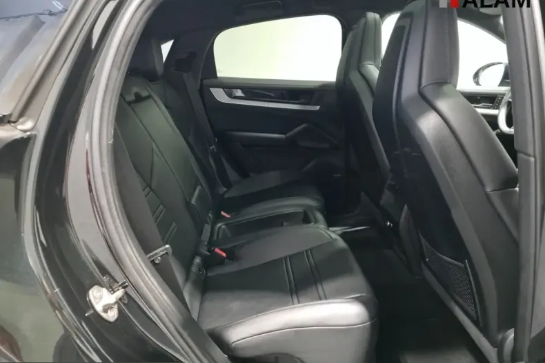Porsche Cayenne din 2025 cu 20.000 km - oferta POR233023 - foto 34