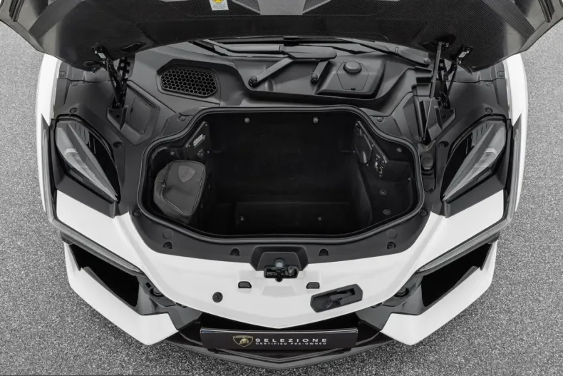 Lamborghini Revuelto din 2024 cu 9.300 km - oferta LAM233024 - foto 17