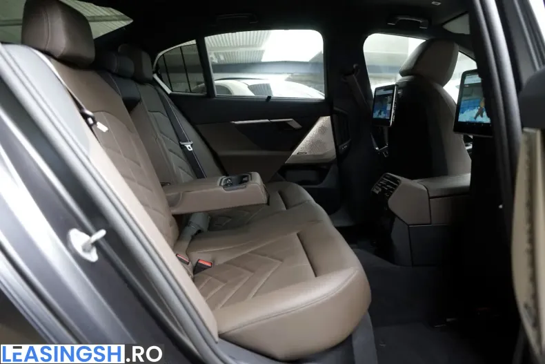 BMW 540 (Seria 5) din 2025 cu 29.300 km - oferta BMW233028 - foto 8