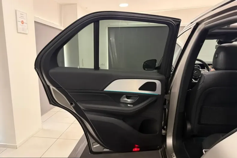 Mercedes-Benz GLE 350 (Clasa GLE) din 2021 cu 91.829 km - oferta MER233035 - foto 18