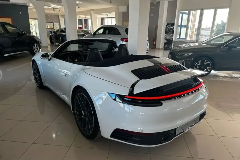 Porsche 911 din 2021 cu 29.000 km - oferta POR233037 - foto 3