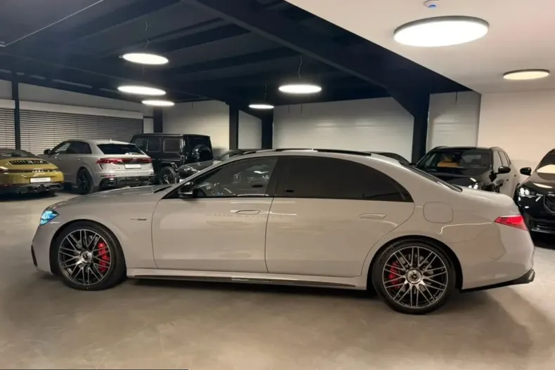 Mercedes-Benz S 63 AMG (Clasa S) din 2025 cu 10.900 km - oferta MER233055 - foto 7