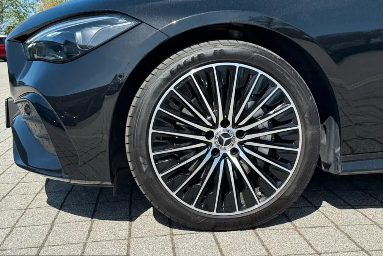 Mercedes-Benz CLE 200 (Clasa CLE) din 2024 cu 21.141 km - oferta MER233081 - foto 20