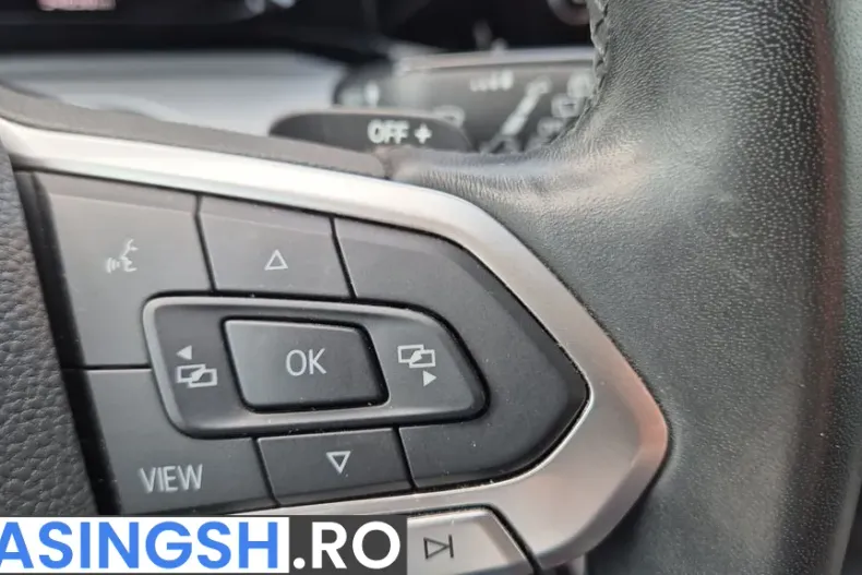 Volkswagen Golf din 2021 cu 54.650 km - oferta VOL233092 - foto 3