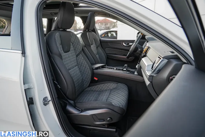 Volvo XC60 din 2022 cu 107.460 km - oferta VOL233102 - foto 16