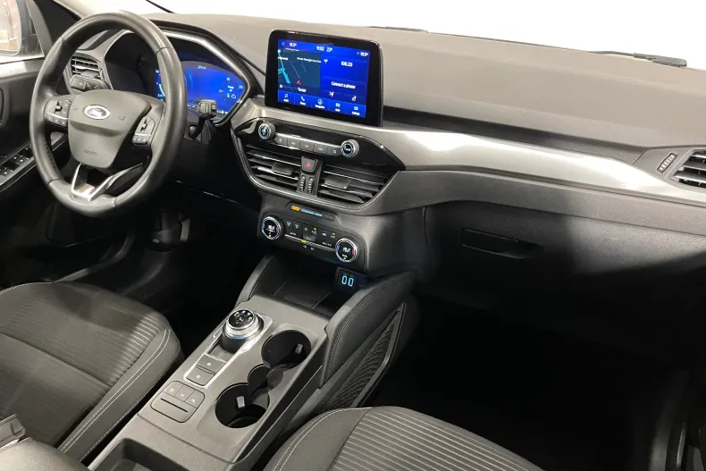 Ford Kuga din 2022 cu 67.767 km - oferta FOR233115 - foto 8