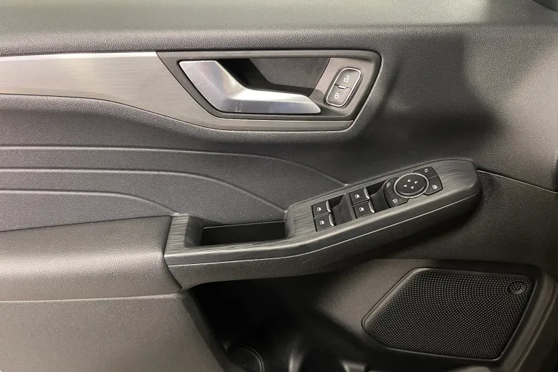 Ford Kuga din 2022 cu 67.767 km - oferta FOR233115 - foto 22