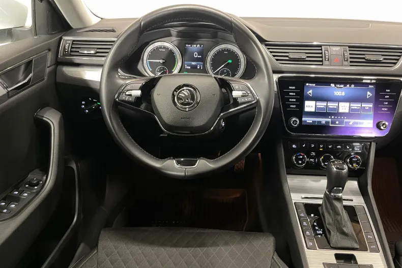Skoda Superb din 2020 cu 77.928 km - oferta SKO233118 - foto 6