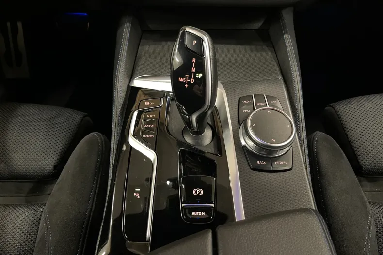 BMW 520d (Seria 5) din 2021 cu 147.523 km - oferta BMW233119 - foto 24