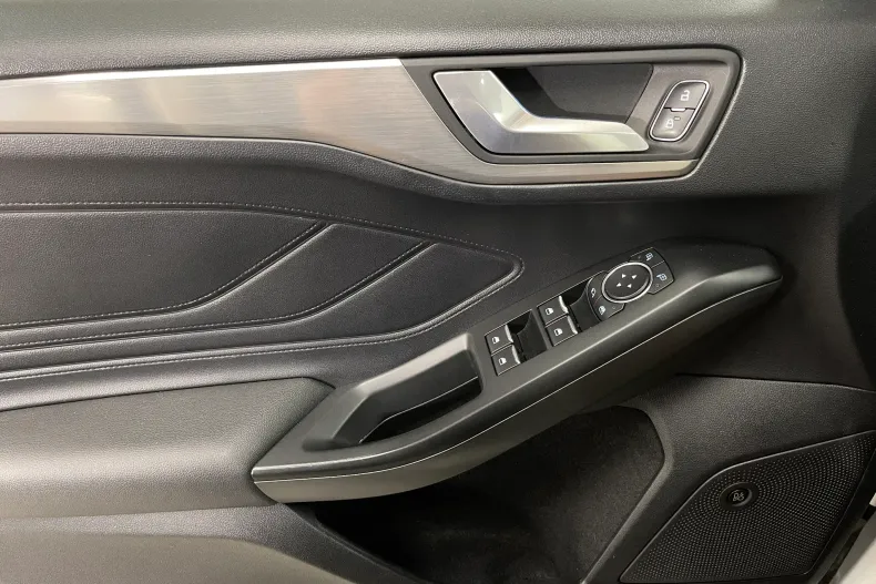 Ford Focus din 2021 cu 118.003 km - oferta FOR233121 - foto 24