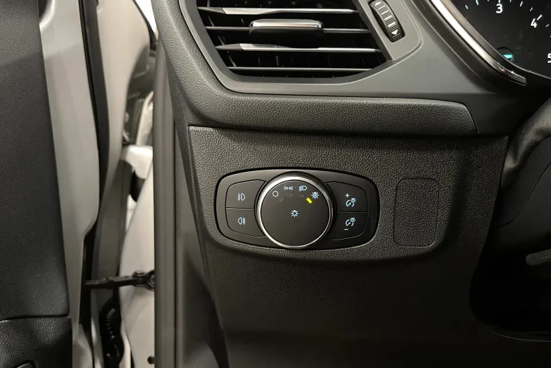 Ford Focus din 2021 cu 118.003 km - oferta FOR233121 - foto 25