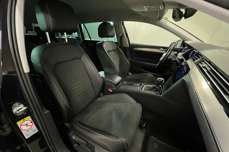 Volkswagen Passat din 2021 cu 145.094 km - oferta VOL233122 - foto 10