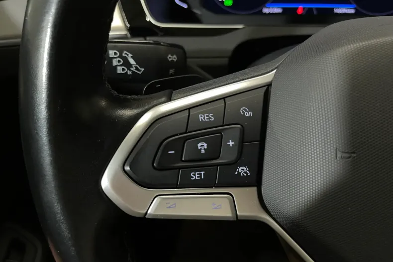 Volkswagen Passat din 2021 cu 145.094 km - oferta VOL233122 - foto 25