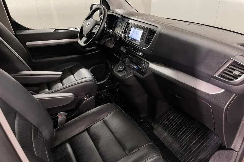 Toyota Proace din 2021 cu 41.343 km - oferta TOY233125 - foto 10