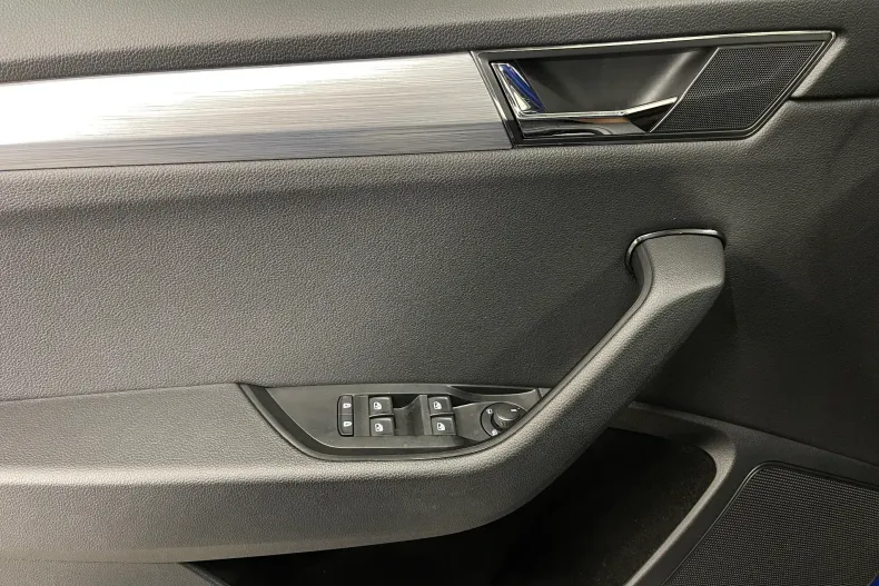 Skoda Superb din 2021 cu 142.191 km - oferta SKO233137 - foto 23