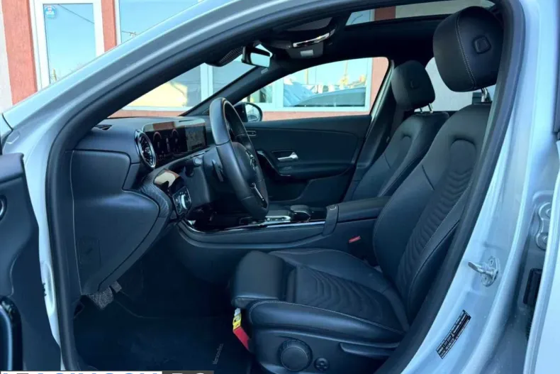 Mercedes-Benz A 180 (Clasa A) din 2020 cu 149.000 km - oferta MER233138 - foto 16
