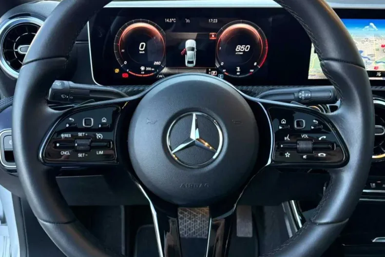 Mercedes-Benz A 180 (Clasa A) din 2020 cu 149.000 km - oferta MER233138 - foto 23