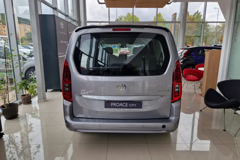 Toyota Proace din 2024 cu 300 km - oferta TOY233144 - foto 5