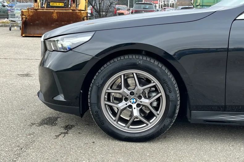 BMW 520d (Seria 5) din 2024 cu 35.820 km - oferta BMW233150 - foto 34