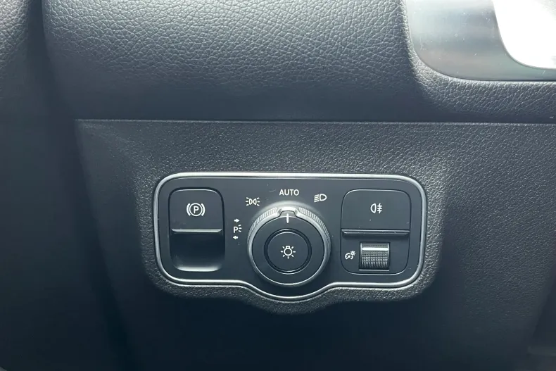 Mercedes-Benz GLB (Clasa GLB) din 2021 cu 116.186 km - oferta MER233151 - foto 17