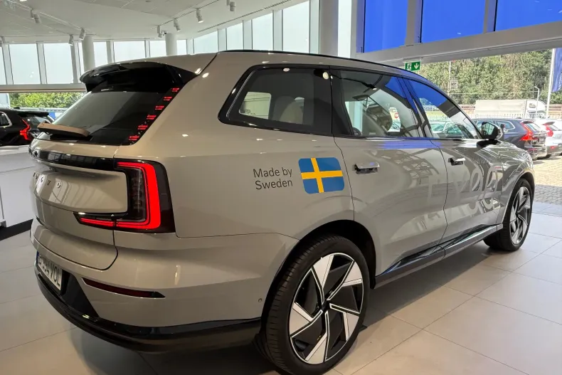 Volvo EX90 din 2024 cu 22.000 km - oferta VOL233154 - foto 4