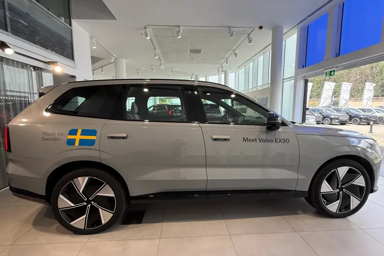Volvo EX90 din 2024 cu 22.000 km - oferta VOL233154 - foto 5