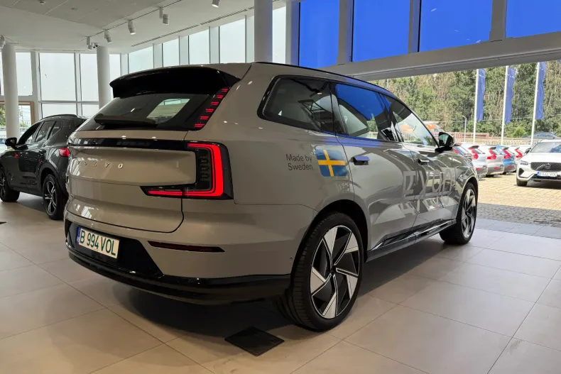 Volvo EX90 din 2024 cu 22.000 km - oferta VOL233154 - foto 7