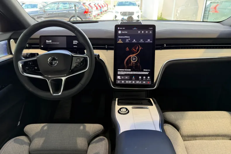Volvo EX90 din 2024 cu 22.000 km - oferta VOL233154 - foto 24