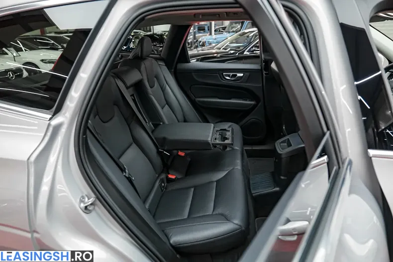 Volvo XC60 din 2023 cu 109.000 km - oferta VOL233161 - foto 14