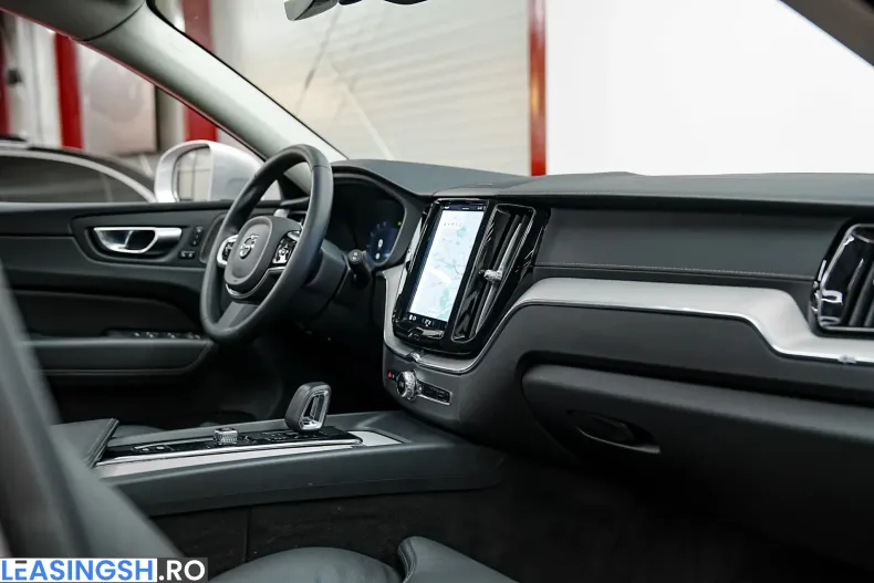 Volvo XC60 din 2023 cu 109.000 km - oferta VOL233161 - foto 32