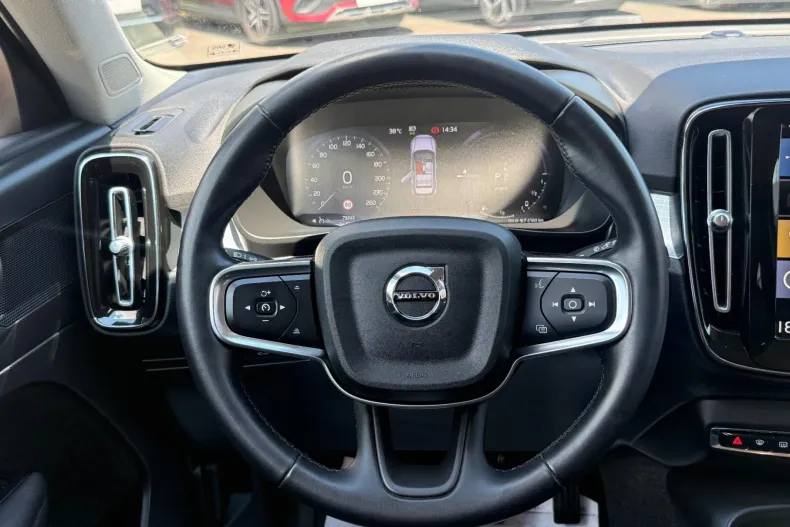 Volvo XC40 din 2021 cu 79.234 km - oferta VOL233190 - foto 6