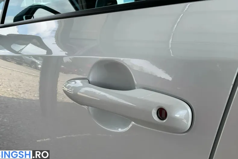Toyota Corolla din 2025 cu 9.751 km - oferta TOY233195 - foto 39