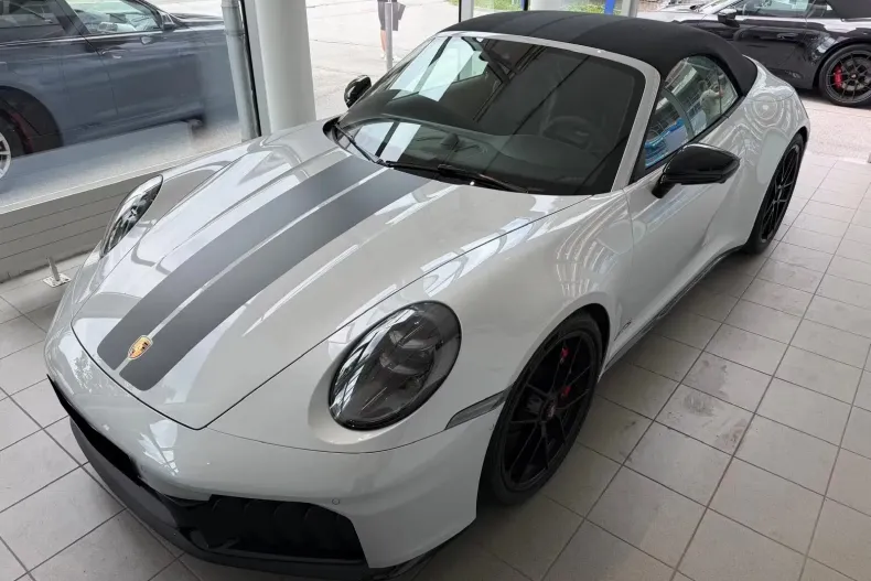 Porsche 911 din 2025 cu 8.000 km - oferta POR233197 - foto 2
