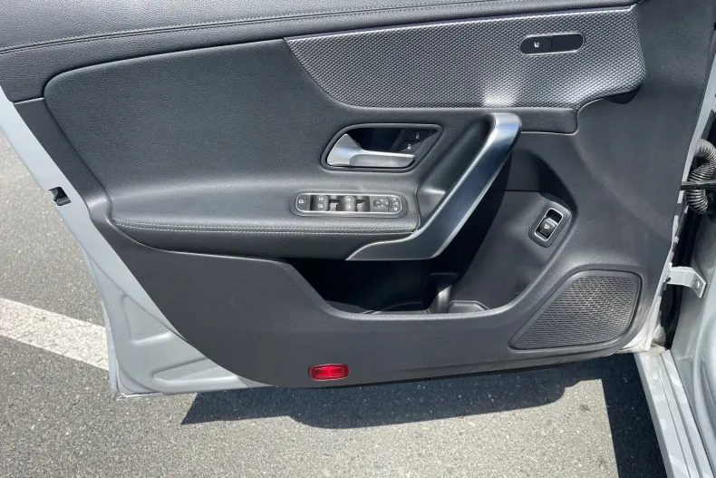 Mercedes-Benz CLA 180 (Clasa CLA) din 2021 cu 154.365 km - oferta MER233202 - foto 10