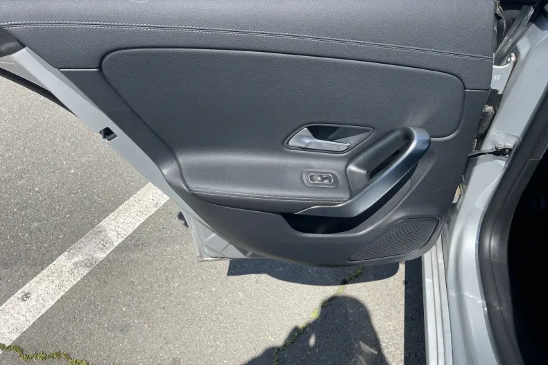 Mercedes-Benz CLA 180 (Clasa CLA) din 2021 cu 154.365 km - oferta MER233202 - foto 21