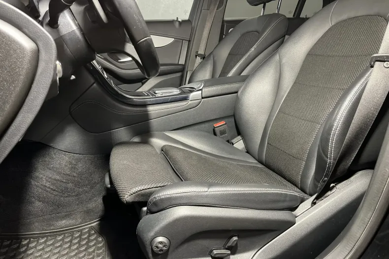 Mercedes-Benz GLC Coupe (Clasa GLC) din 2020 cu 119.018 km - oferta MER233203 - foto 10
