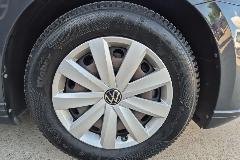 Volkswagen Passat din 2021 cu 43.015 km - oferta VOL233205 - foto 22