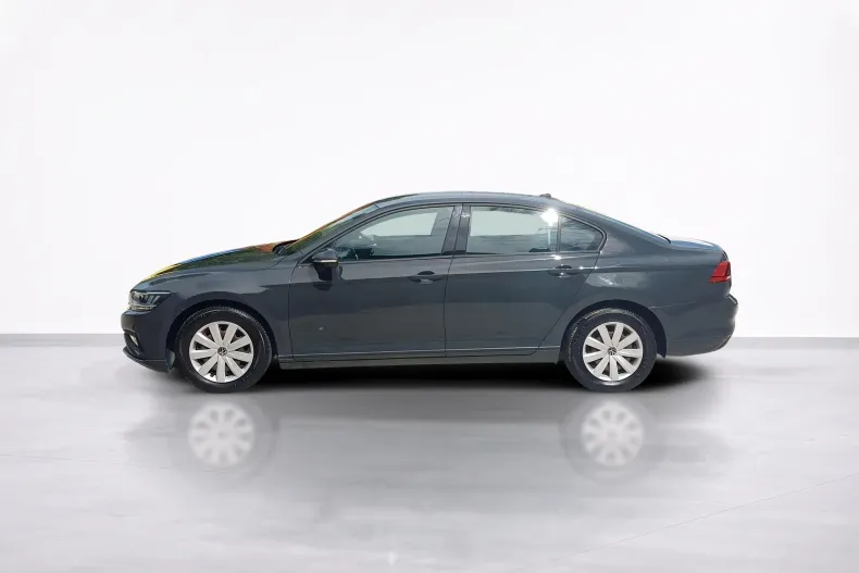 Volkswagen Passat din 2021 cu 94.490 km - oferta VOL233206 - foto 2